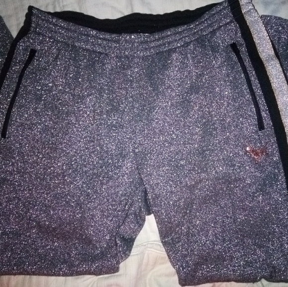 🆕 - Picture 6 of 8